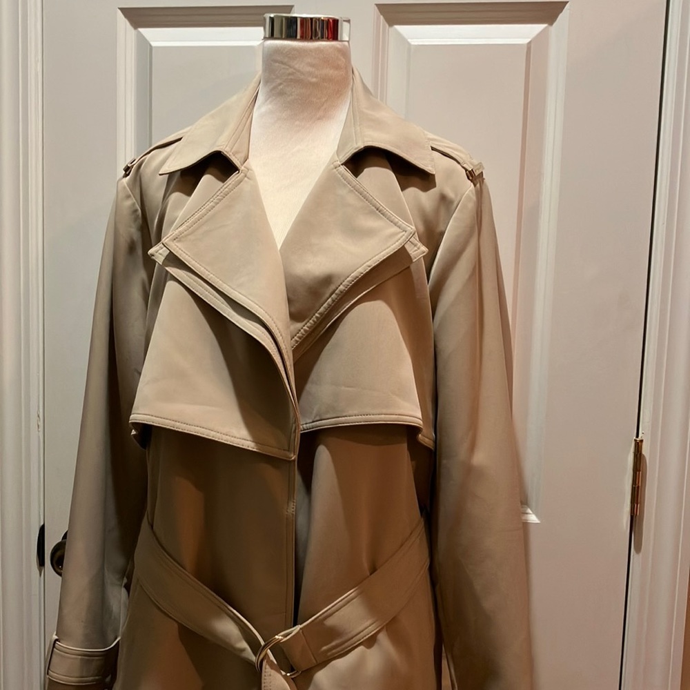 MICHAEL KORS 
Woven Double-Collar Trench Coat 77M4117M72